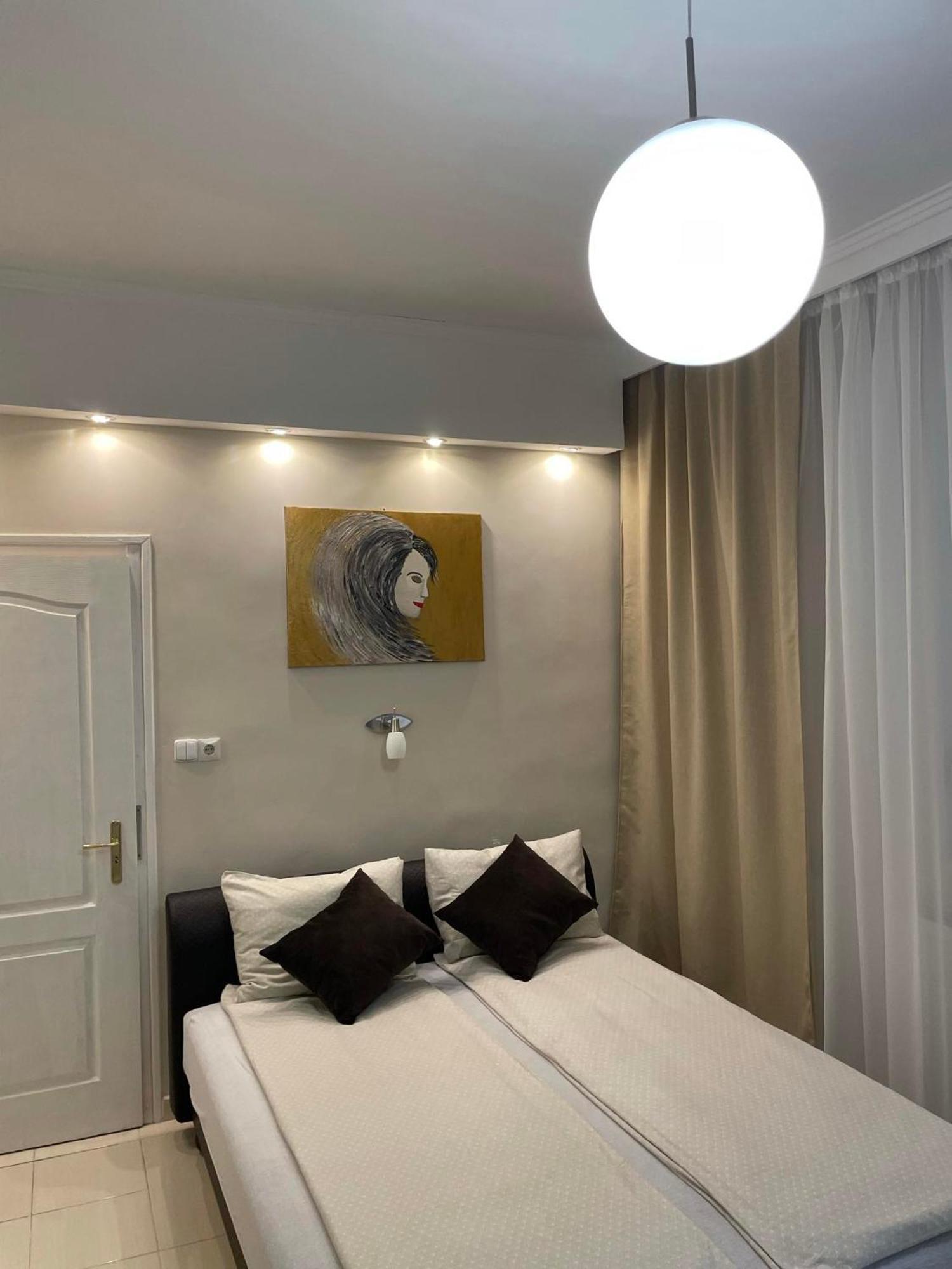 Adam Apartman ハイデゥソボスロー エクステリア 写真