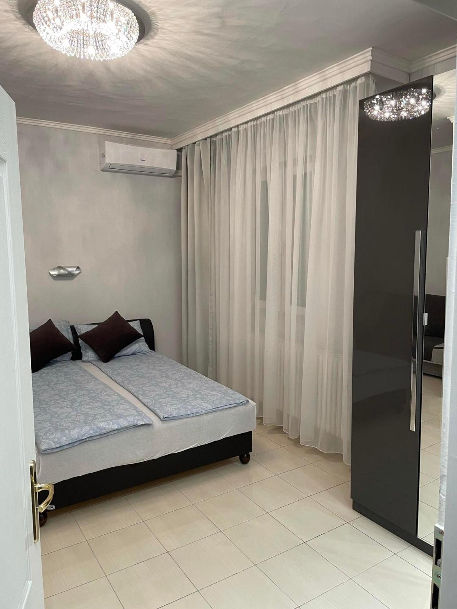 Adam Apartman ハイデゥソボスロー エクステリア 写真